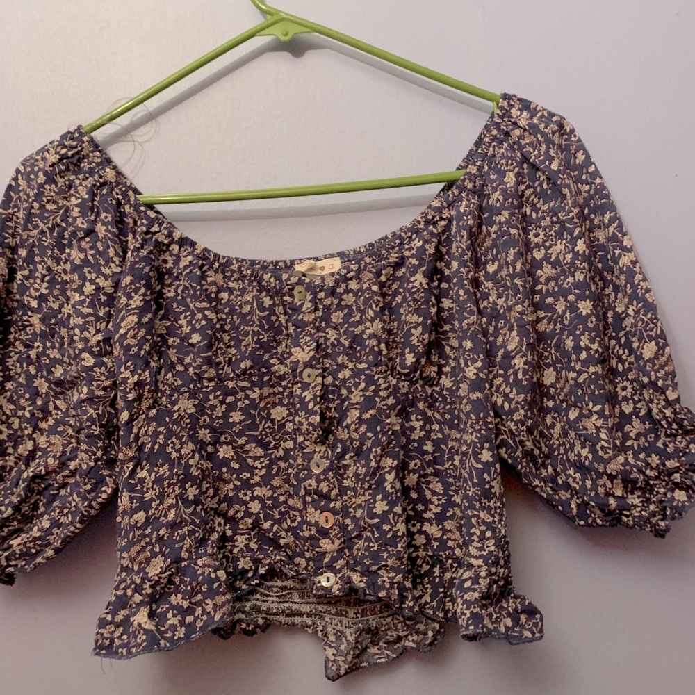 Off shoulder flowery blue cropped top